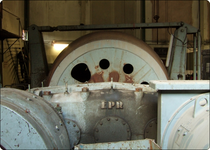 Trommelf&ouml;rdermaschine