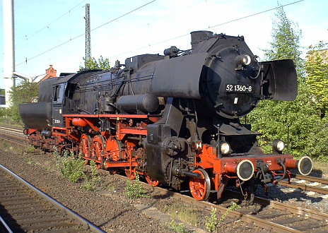 Dampflok 52 1360-8 im Bhf Göttingen