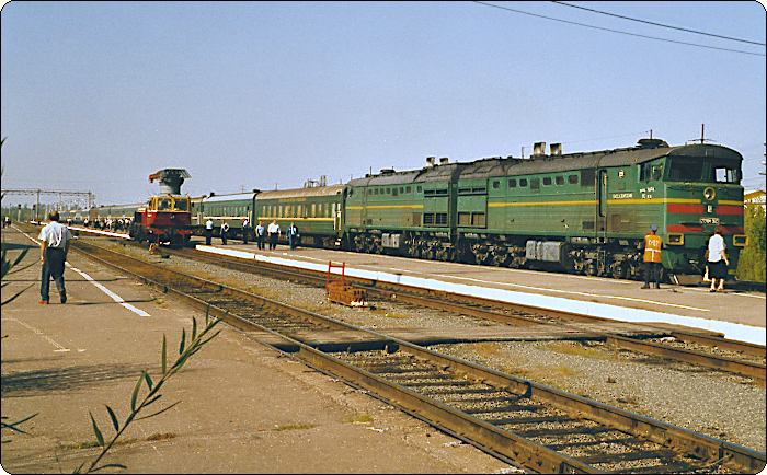 2TE10M in Nowaja Tschara 2002